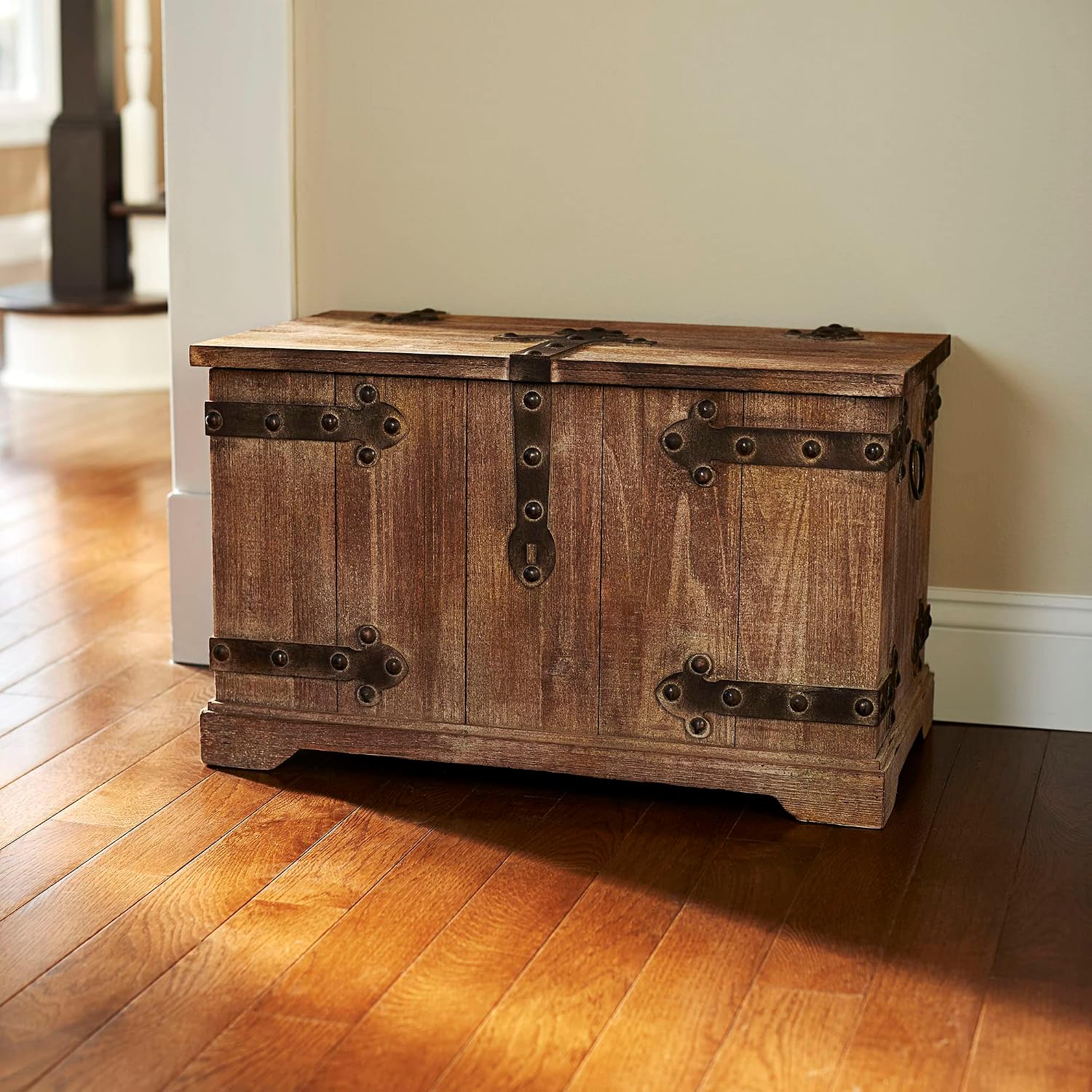 Natural Fir Victorian Decorative Trunk